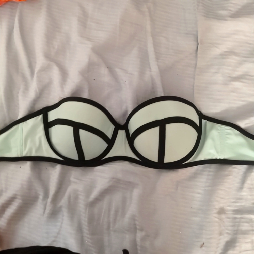 Ardene |Strapless Bikini Top| Sz M